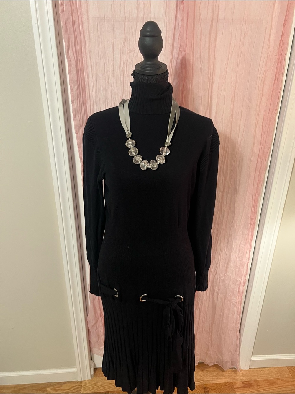 VENUS Black Ribbed Turtleneck Knit Dress